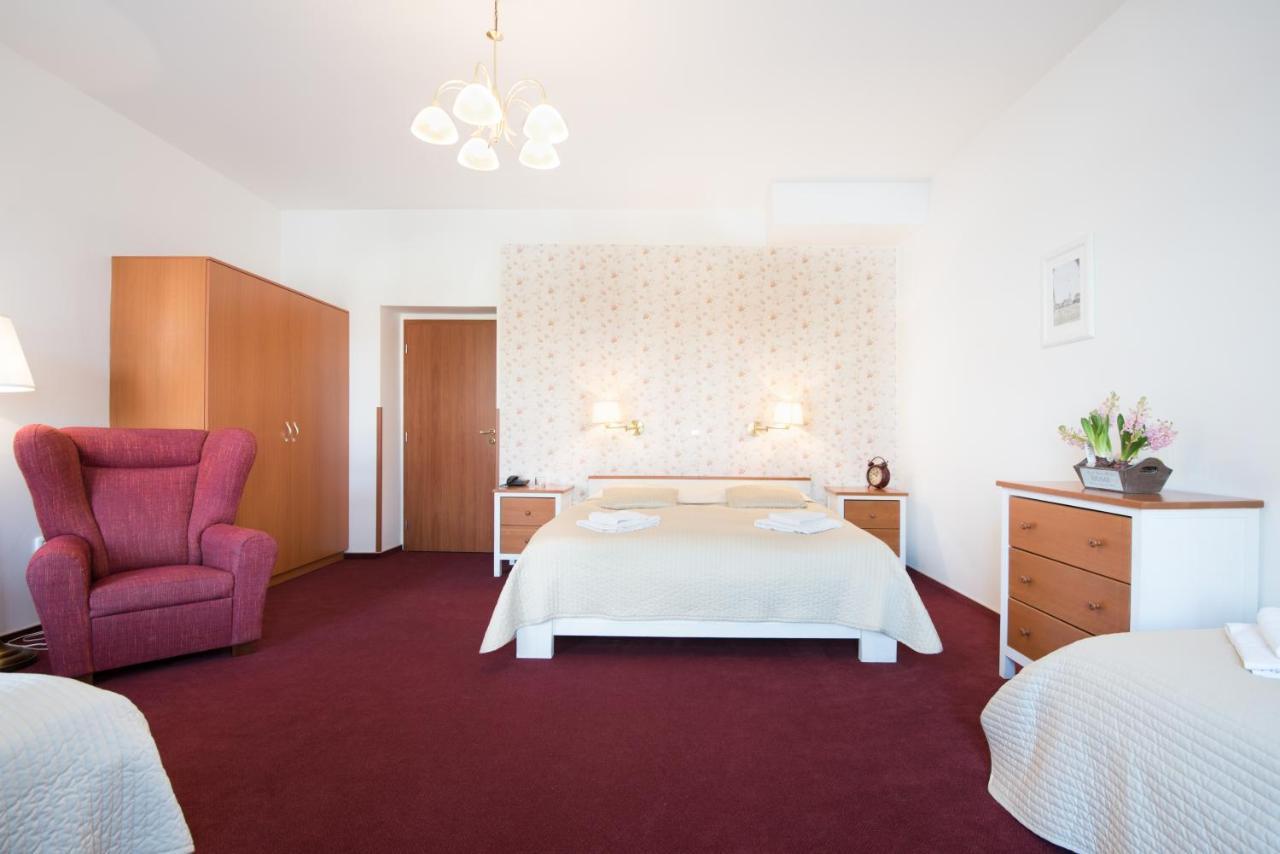 Hotel Posta Sobotka Dış mekan fotoğraf