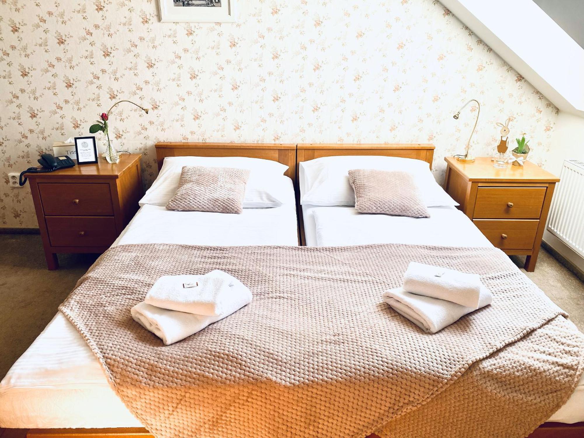 Hotel Posta Sobotka Dış mekan fotoğraf