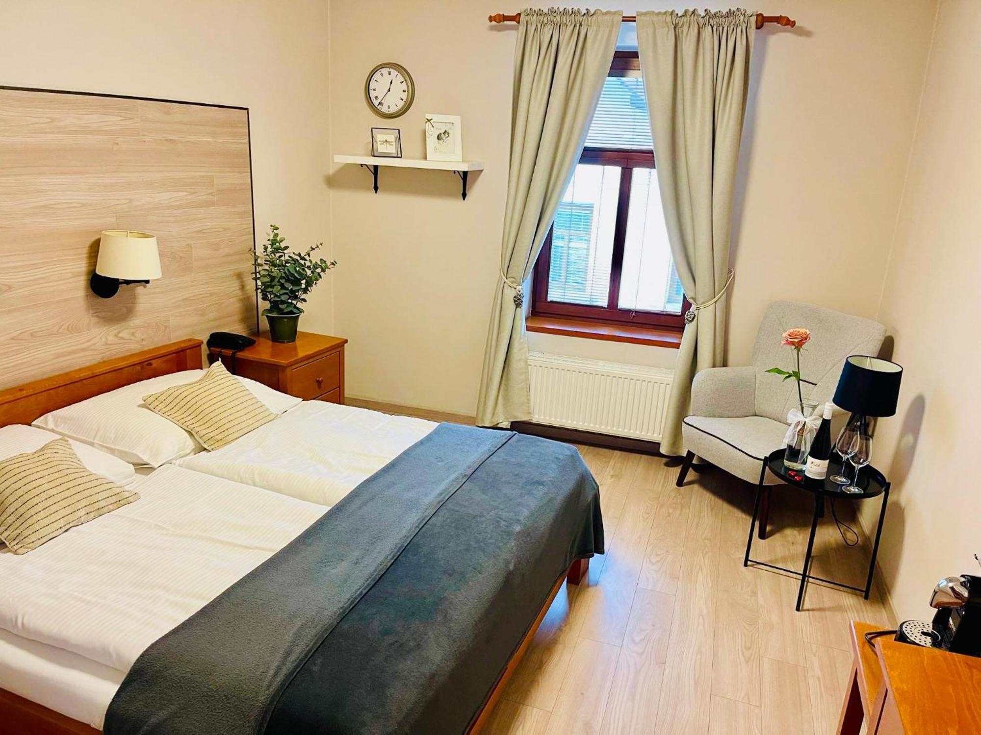 Hotel Posta Sobotka Dış mekan fotoğraf
